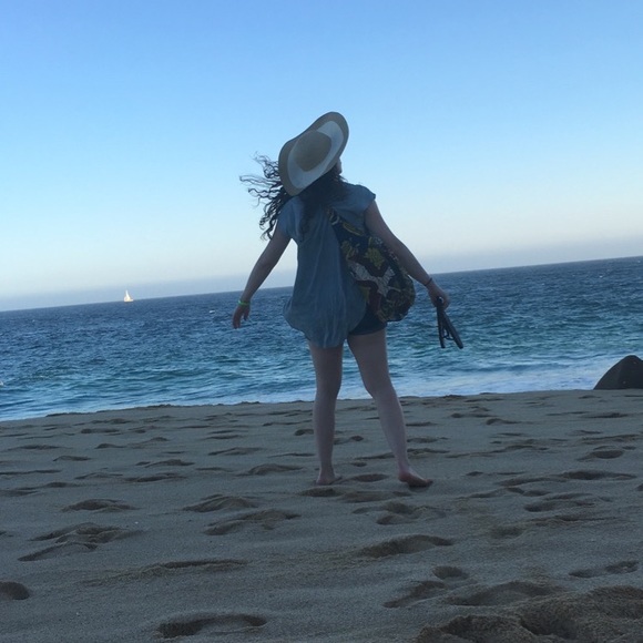 Meet your Posher, Katie - Picture 1 of 2